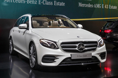 Mercedes-Benz E-Class Estate 2017 niêm yết giá tại Anh - 1