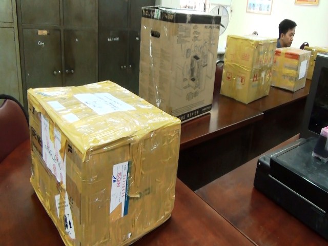 Bắt nhân viên ngân hàng dỏm, lừa đảo gần 2 tỷ đồng ở SG - 2