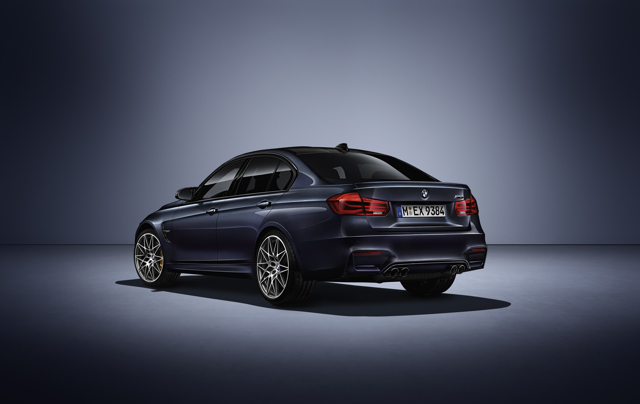 BMW 30 Jahre M3 trình làng tại thị trường Mỹ BMW 30 Jahre M3 trình làng tại thị trường Mỹ