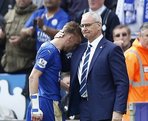 Thua mở màn, ĐKVĐ Leicester bị cược xuống hạng Thua mở màn, ĐKVĐ Leicester bị cược xuống hạng