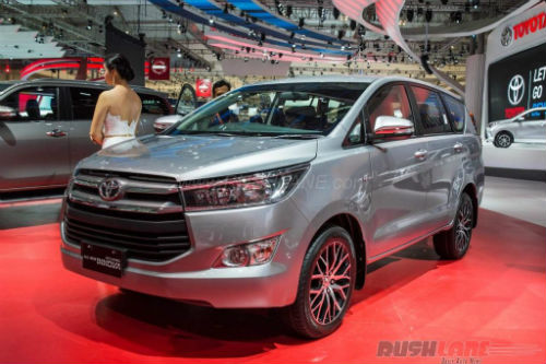 Toyota Innova 2016 bán tại Indonesia rẻ bằng nửa ở Việt Nam - 1