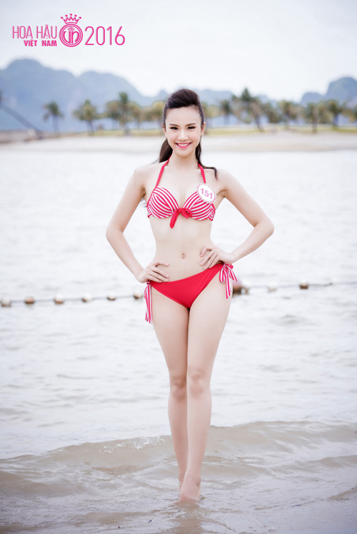 HOT: Ảnh bikini mới “nóng rực” của thí sinh Hoa hậu VN - 7