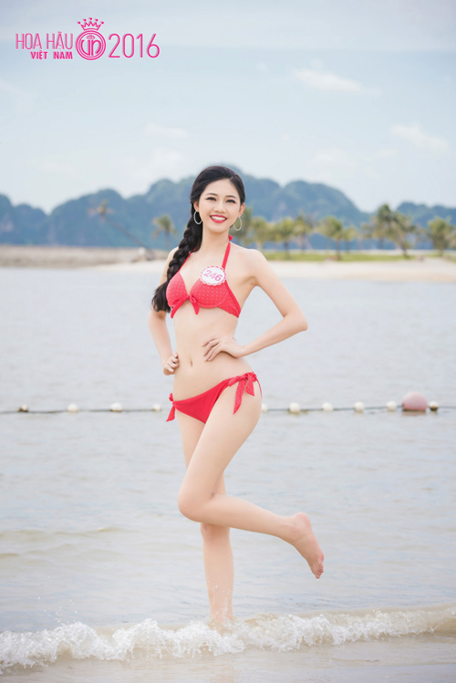 HOT: Ảnh bikini mới “nóng rực” của thí sinh Hoa hậu VN - 9