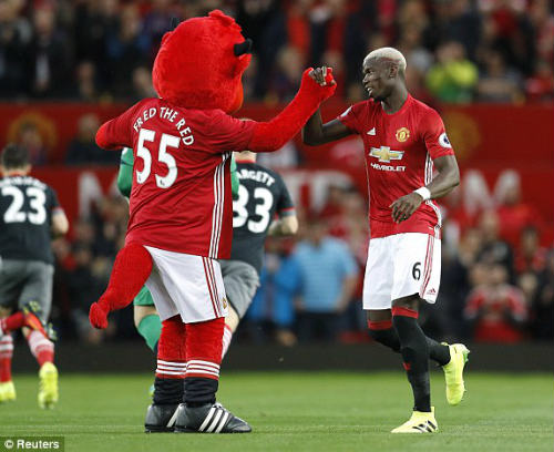 Đá ra mắt MU, "bom tấn" Pogba tạo cảm hứng dạt dào Đá ra mắt MU, "bom tấn" Pogba tạo cảm hứng dạt dào
