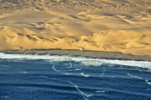 Nơi sa mạc Namib “hẹn hò” với đại dương - 2