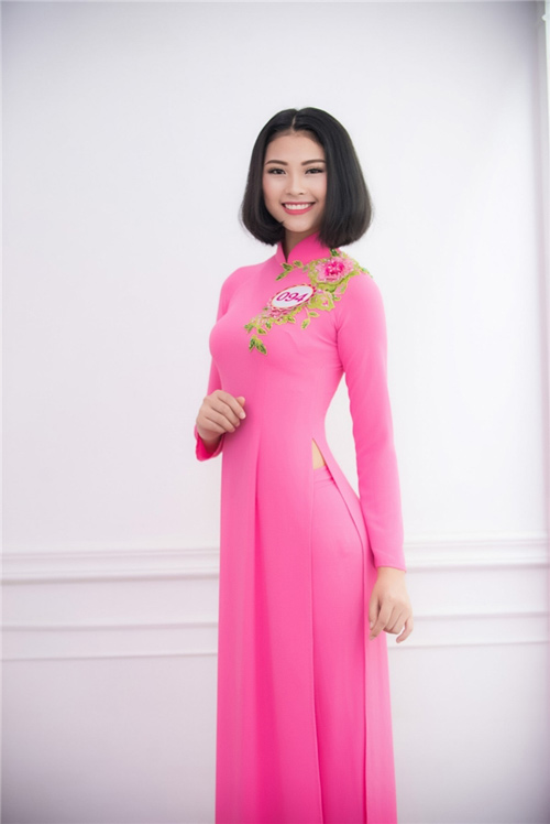 Hoa hậu VN: Vóc dáng sexy của “bản sao Tăng Thanh Hà” - 3