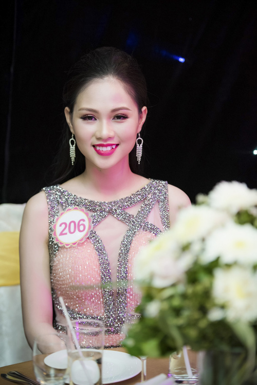 4 đại diện “chủ nhà” xinh ngất ngây của Hoa hậu VN - 7