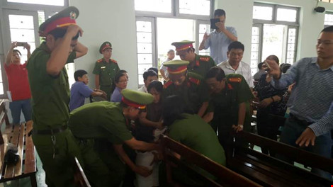 Đề nghị mức án với hung thủ trong vụ "án oan ông Nén" Đề nghị mức án với hung thủ trong vụ "án oan ông Nén"