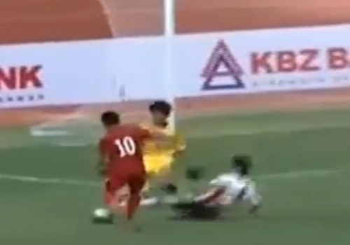 U19 Việt Nam – U18 Consadole Sapporo: Nhận “quà” bất ngờ U19 Việt Nam – U18 Consadole Sapporo: Nhận “quà” bất ngờ