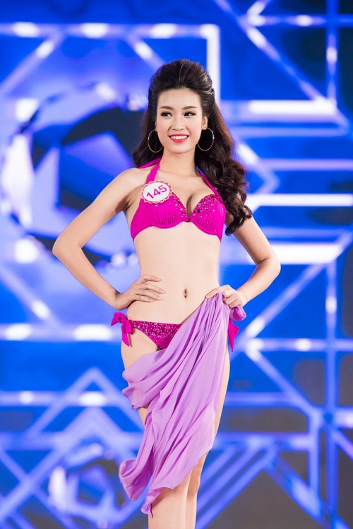 Trọn bộ ảnh bikini "nét căng" tại Chung kết Hoa hậu VN - 1