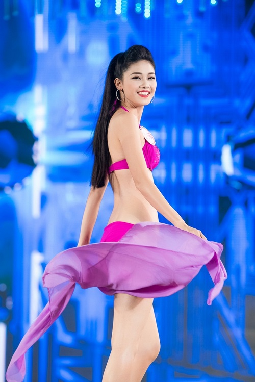 Trọn bộ ảnh bikini "nét căng" tại Chung kết Hoa hậu VN - 2