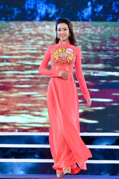21 khoảnh khắc khó quên của Đỗ Mỹ Linh ở Hoa hậu VN - 4