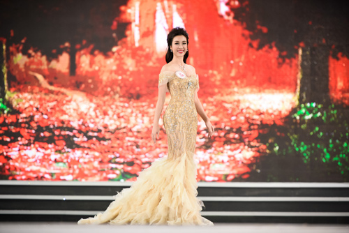 Sự thật về chiếc váy “đụng hàng” của hoa hậu Mỹ Linh - 4