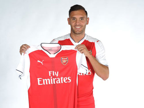 Arsenal đón Perez và Mustafi: Quân xe và quân hậu Arsenal đón Perez và Mustafi: Quân xe và quân hậu