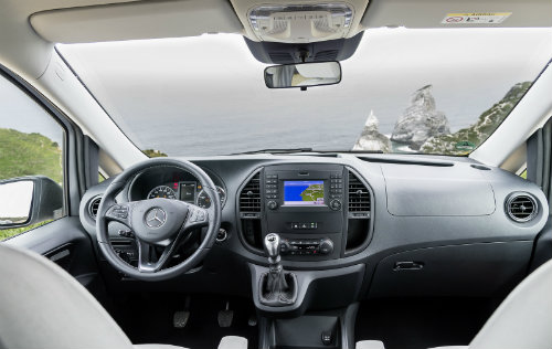 Mercedes ra loạt xe cắm trại mới cho nhà giàu - 9