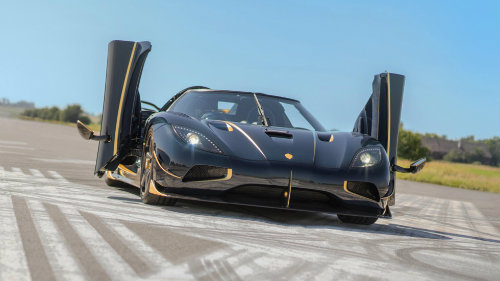 Phát sốt với Koenigsegg Agera RS Naraya mạ vàng, đính kim cương - 2