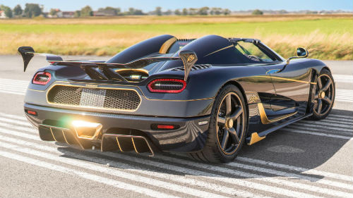 Phát sốt với Koenigsegg Agera RS Naraya mạ vàng, đính kim cương - 1