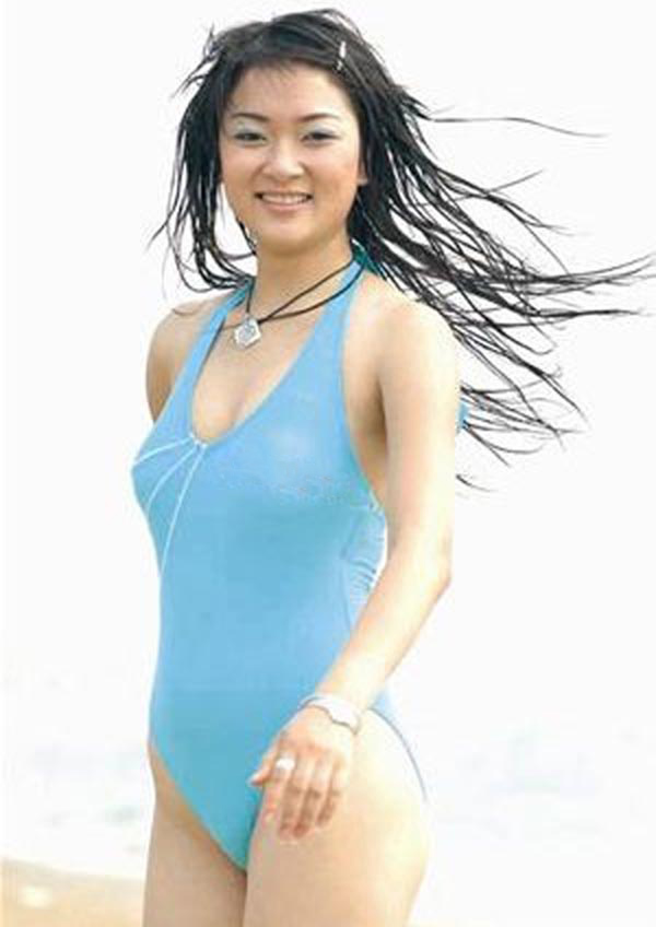 &#34;Khai quật&#34; ảnh bikini xưa cũ của các hoa hậu Việt - 8