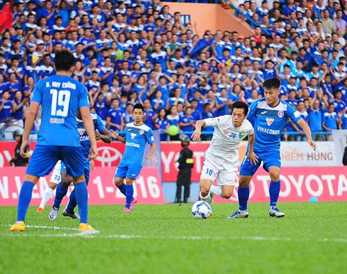 Than QN – HN.T&T: Hai thẻ đỏ & "bàn thắng vàng" Than QN – HN.T&T: Hai thẻ đỏ & "bàn thắng vàng"
