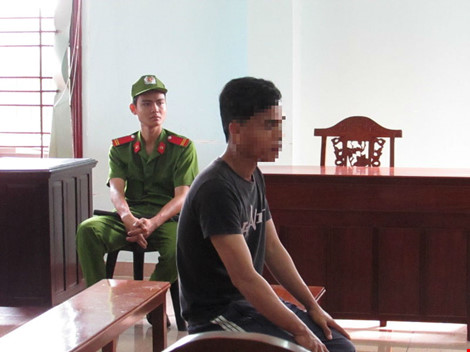Bị đi tù, còn bị người yêu nhí đòi... bồi thường "yêu" Bị đi tù, còn bị người yêu nhí đòi... bồi thường "yêu"