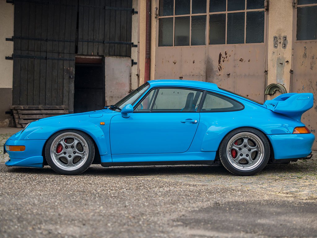 Porsche 993 GT2 đời 1995 được bán với giá siêu &#34;khủng&#34; - 2