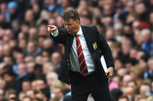 Tiki-taka phòng ngự và lời bào chữa cho Van Gaal ở MU Tiki-taka phòng ngự và lời bào chữa cho Van Gaal ở MU
