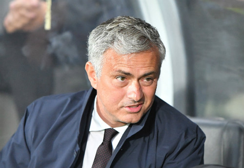 MU "khủng hoảng": Tương lai nào cho Mourinho MU "khủng hoảng": Tương lai nào cho Mourinho