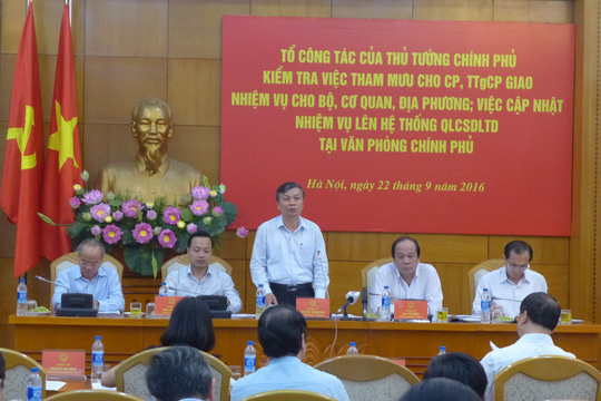 Họp quá nhiều do bộ trưởng, chủ tịch tỉnh "đẩy" việc lên Họp quá nhiều do bộ trưởng, chủ tịch tỉnh "đẩy" việc lên