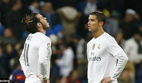 Mâu thuẫn Ronaldo ở Real, Bale muốn gia nhập MU - 1