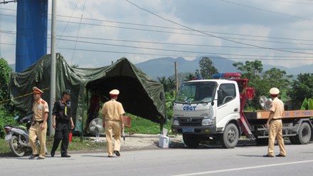 Chốt chặn mọi cửa ngõ Quảng Ninh để truy bắt kẻ thủ ác Chốt chặn mọi cửa ngõ Quảng Ninh để truy bắt kẻ thủ ác