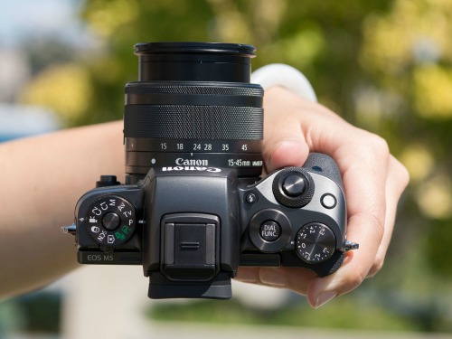 Canon EOS M5 - camera không gương lật đầu tiên của Canon - 6