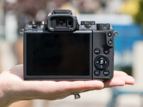 Canon EOS M5 - camera không gương lật đầu tiên của Canon - 5