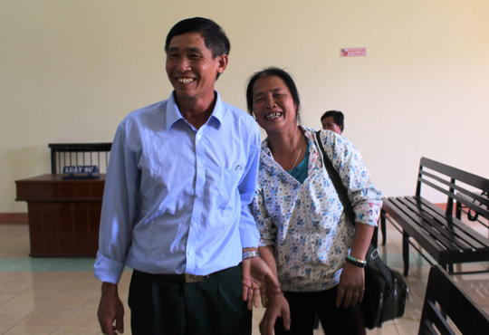 Buộc nhận lại thầy giáo từng bị quy tội “cưỡng dâm” Buộc nhận lại thầy giáo từng bị quy tội “cưỡng dâm”