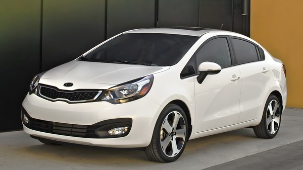 Những mẫu xe Kia cũ có giá cực hấp dẫn ở Việt Nam - 3