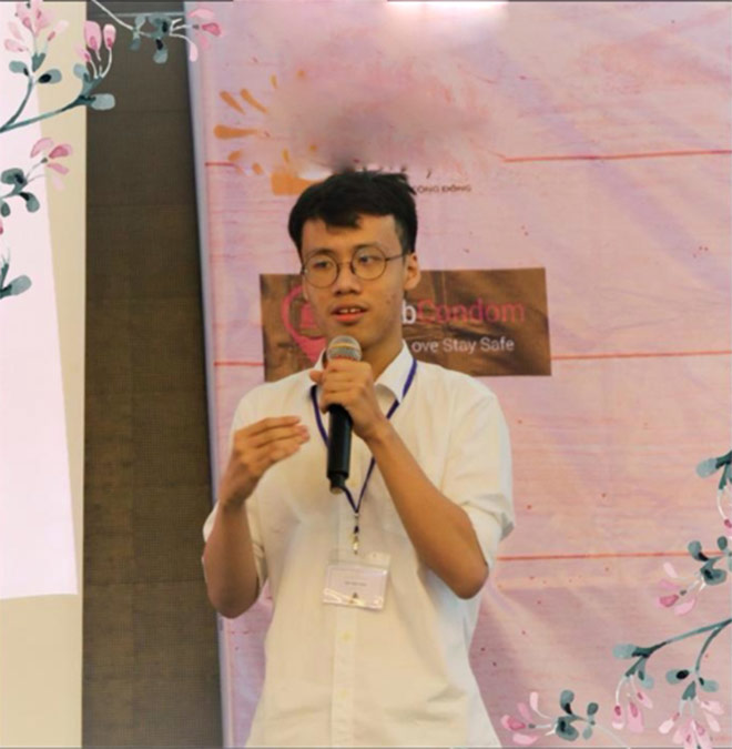 Nhận học bổng hàng trăm tỷ đồng nhờ bài luận 'xem phim đen' - 1