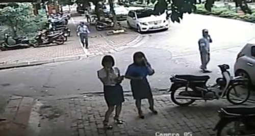 Thông tin chính thức vụ “Phó Chủ tịch quận gọi công an ra trông xe để ăn bún” Thông tin chính thức vụ “Phó Chủ tịch quận gọi công an ra trông xe để ăn bún”