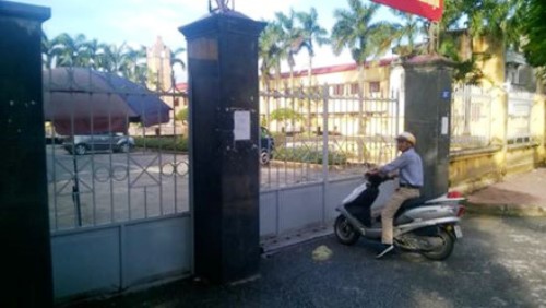 Phường đi Đồ Sơn trong giờ hành chính, lãnh đạo bị khiển trách Phường đi Đồ Sơn trong giờ hành chính, lãnh đạo bị khiển trách