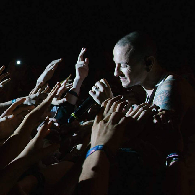 Quá khứ rùng mình của thủ lĩnh quá cố Linkin Park vừa treo cổ tự vẫn - 7