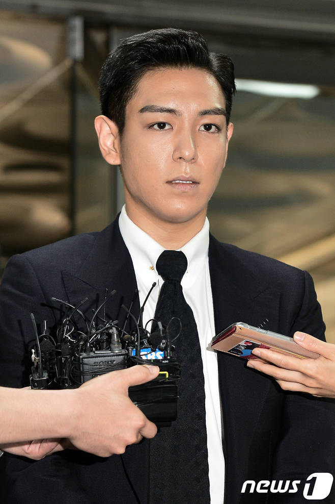 Showbiz Hàn lại rúng động vì nạn cần sa bủa vây sao nam Showbiz Hàn lại rúng động vì nạn cần sa bủa vây sao nam