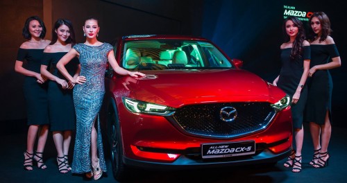 Mazda CX-5 thế hệ mới ra mắt Singapore, giá "chát" 2,7 tỷ đồng Mazda CX-5 thế hệ mới ra mắt Singapore, giá "chát" 2,7 tỷ đồng