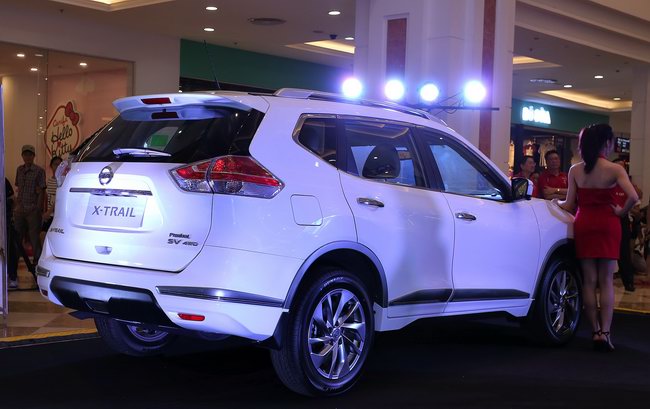 X-Trail Premium L gia tăng phụ kiện để cạnh tranh CX-5 - 5