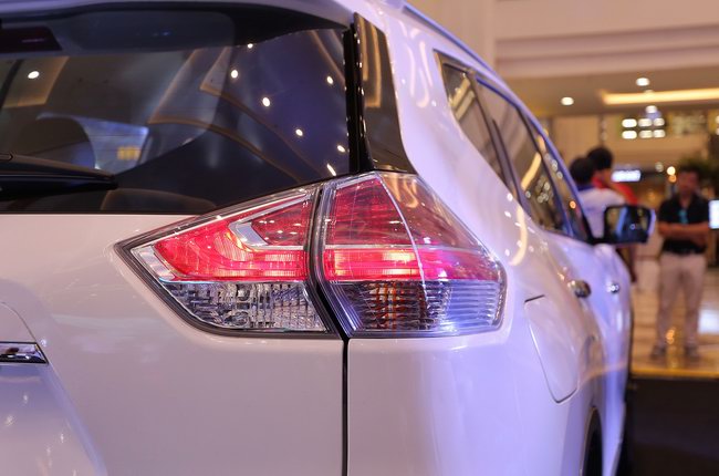 X-Trail Premium L gia tăng phụ kiện để cạnh tranh CX-5 - 7