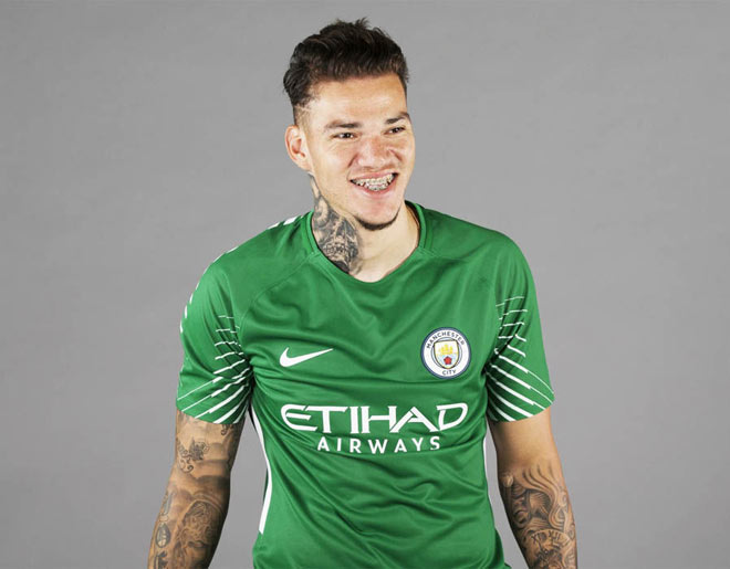 Thủ môn Man City đắt nhất thế giới: Đỉnh như De Gea Thủ môn Man City đắt nhất thế giới: Đỉnh như De Gea