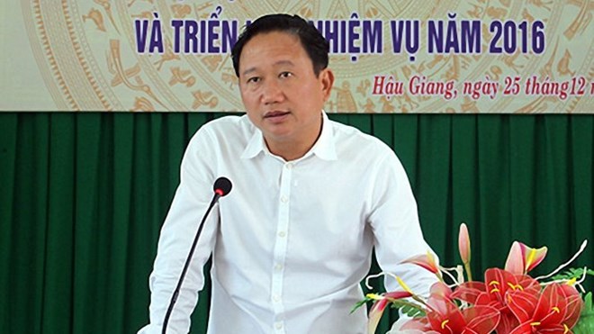 Nóng 24h qua: Trịnh Xuân Thanh đầu thú sau gần 1 năm bị truy nã quốc tế Nóng 24h qua: Trịnh Xuân Thanh đầu thú sau gần 1 năm bị truy nã quốc tế