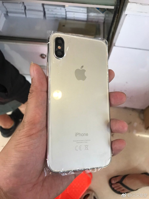 NÓNG: iPhone 8 vừa về Việt Nam, giá gần 230 triệu đồng - 2