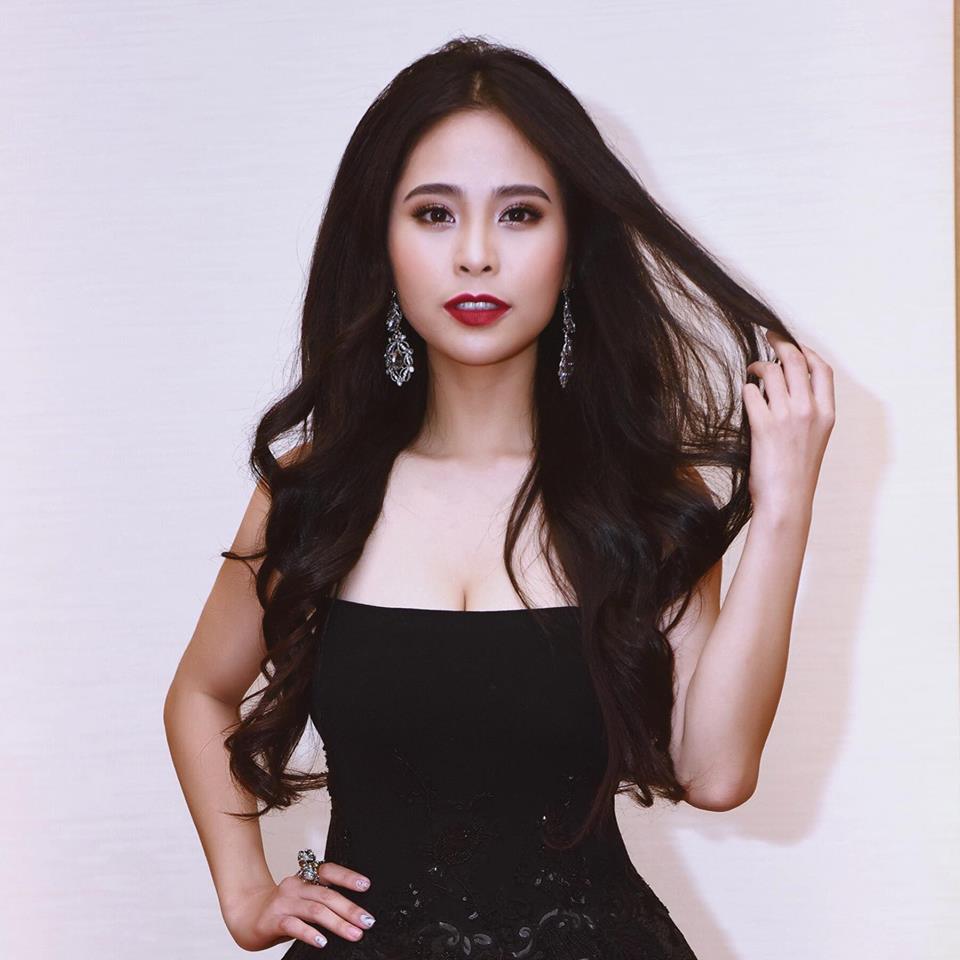 Không phải Thủy Top hay Elly Trần, đây mới là mỹ nữ bốc lửa nhất Không phải Thủy Top hay Elly Trần, đây mới là mỹ nữ bốc lửa nhất