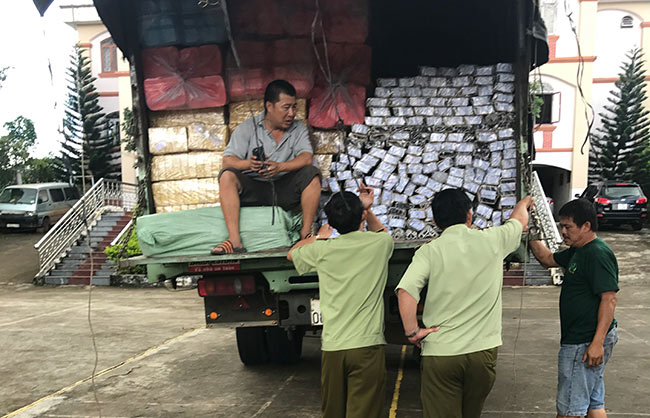 H&eacute; lộ đường d&acirc;y sản xuất nh&ocirc;m "giả" cực lớn - 3