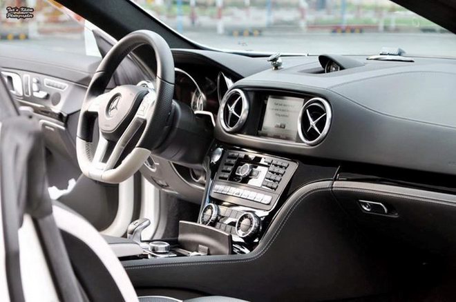 Mercedes SL400 2LOOK Edition 2015 rao bán hơn 4 tỷ đồng - 3