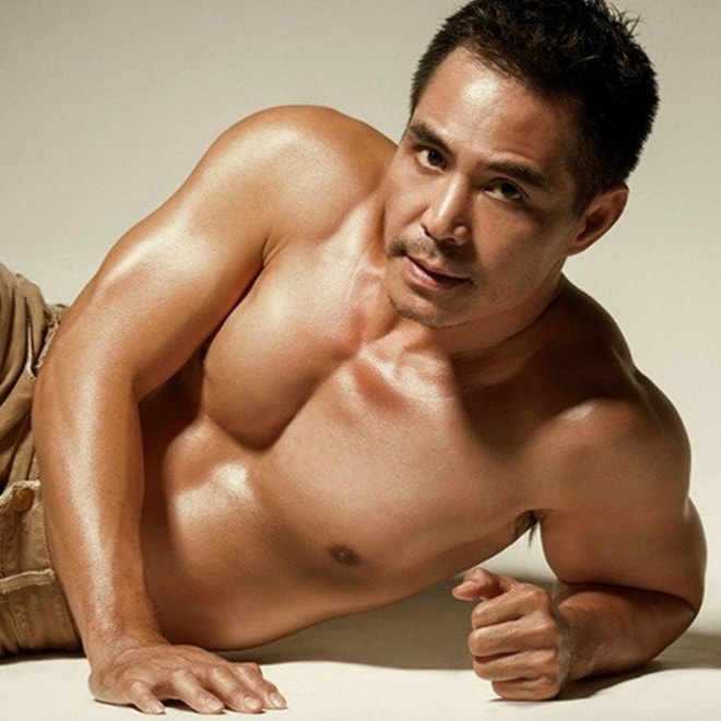 Những "nam thần" U50 đẹp như tạc tượng của showbiz Việt - 6