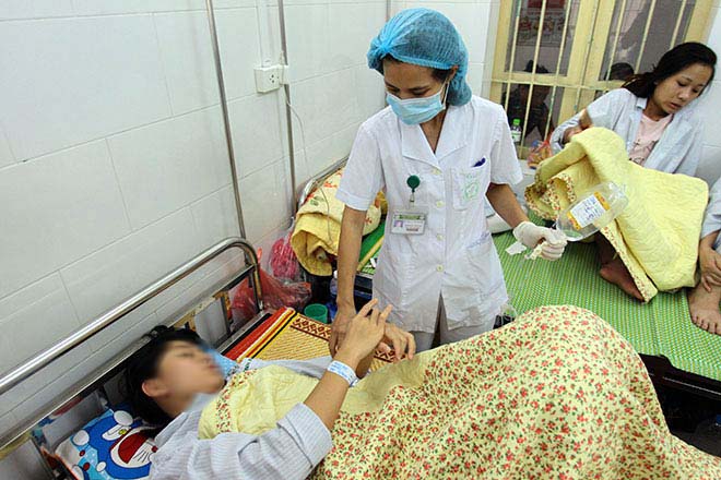 Hà Nội: Một phụ nữ 26 tuổi sảy thai do sốt xuất huyết - 1